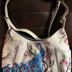 NWOT Anuschka Elegant White and Blue Peacock Handbag